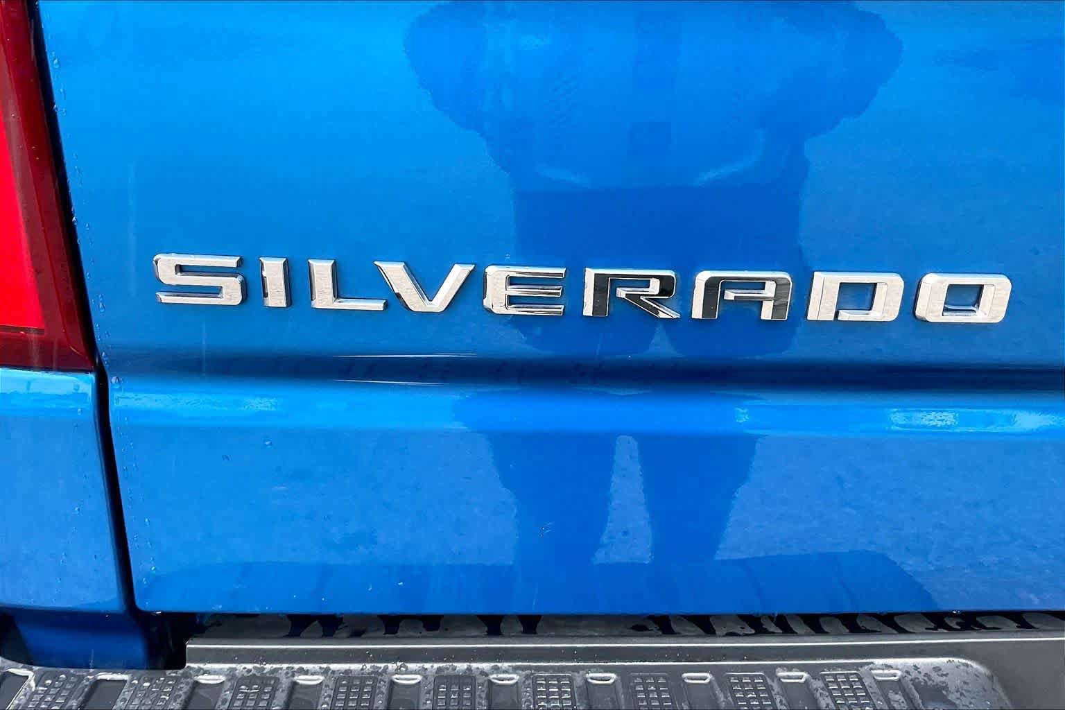 Used 2022 Chevrolet Silverado 1500 LTZ w/ LTZ Convenience Package II RWD image 10
