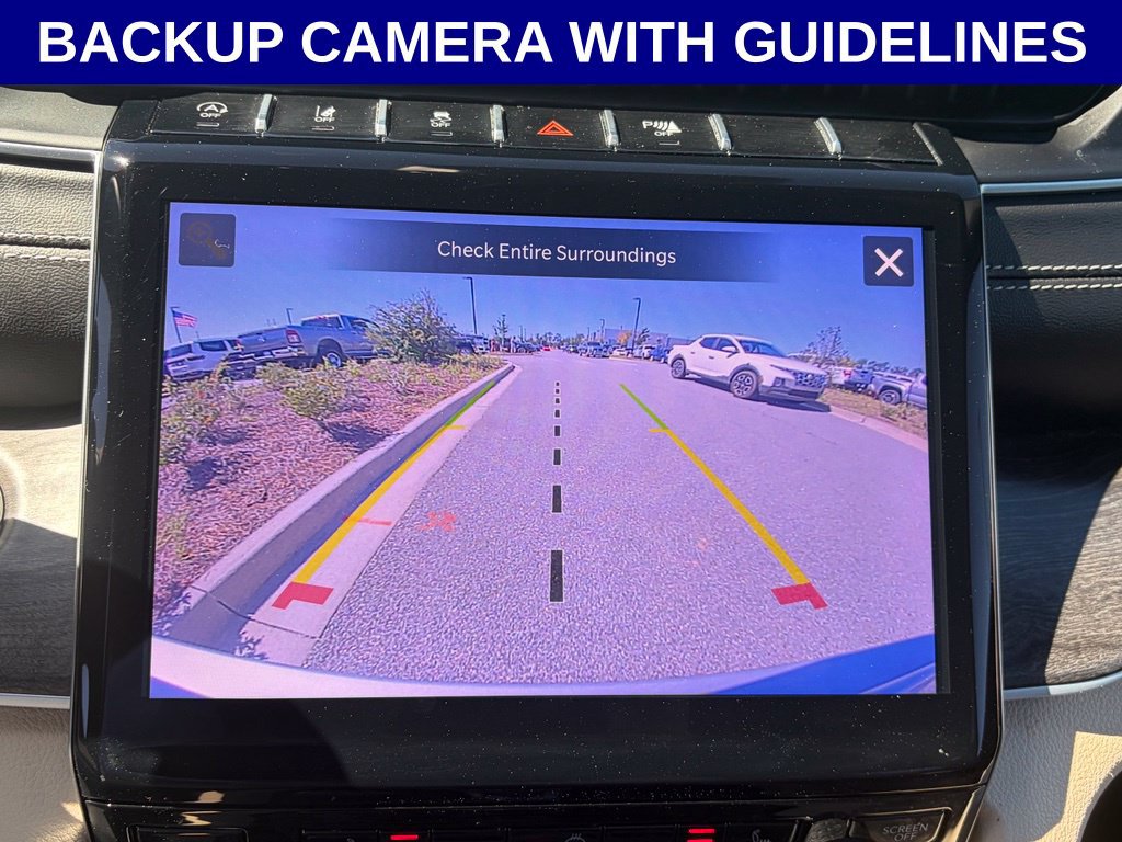 Used 2025 Jeep Grand Cherokee Limited AWD/4WD image 3