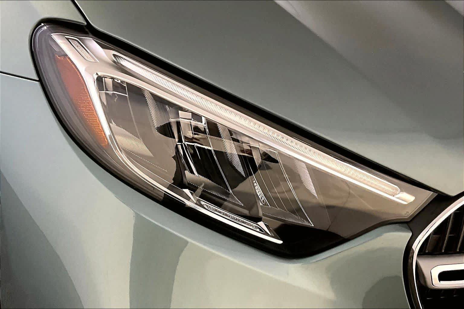 Used 2026 Mercedes-Benz GLC 300 4MATIC image 27