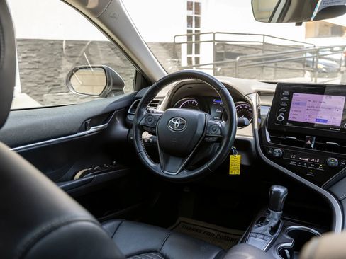 Used 2024 Toyota Camry SE FWD image 26