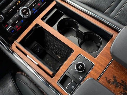 Used 2024 Lincoln Navigator Black Label image 30