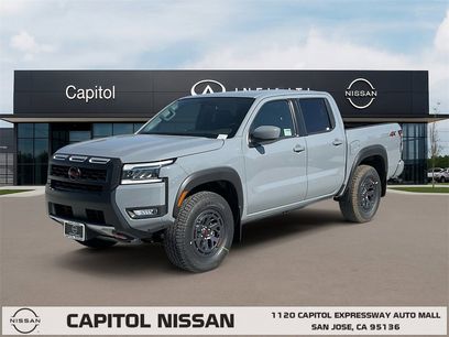 New 2025 Nissan Frontier PRO-4X w/ Black Accent Package