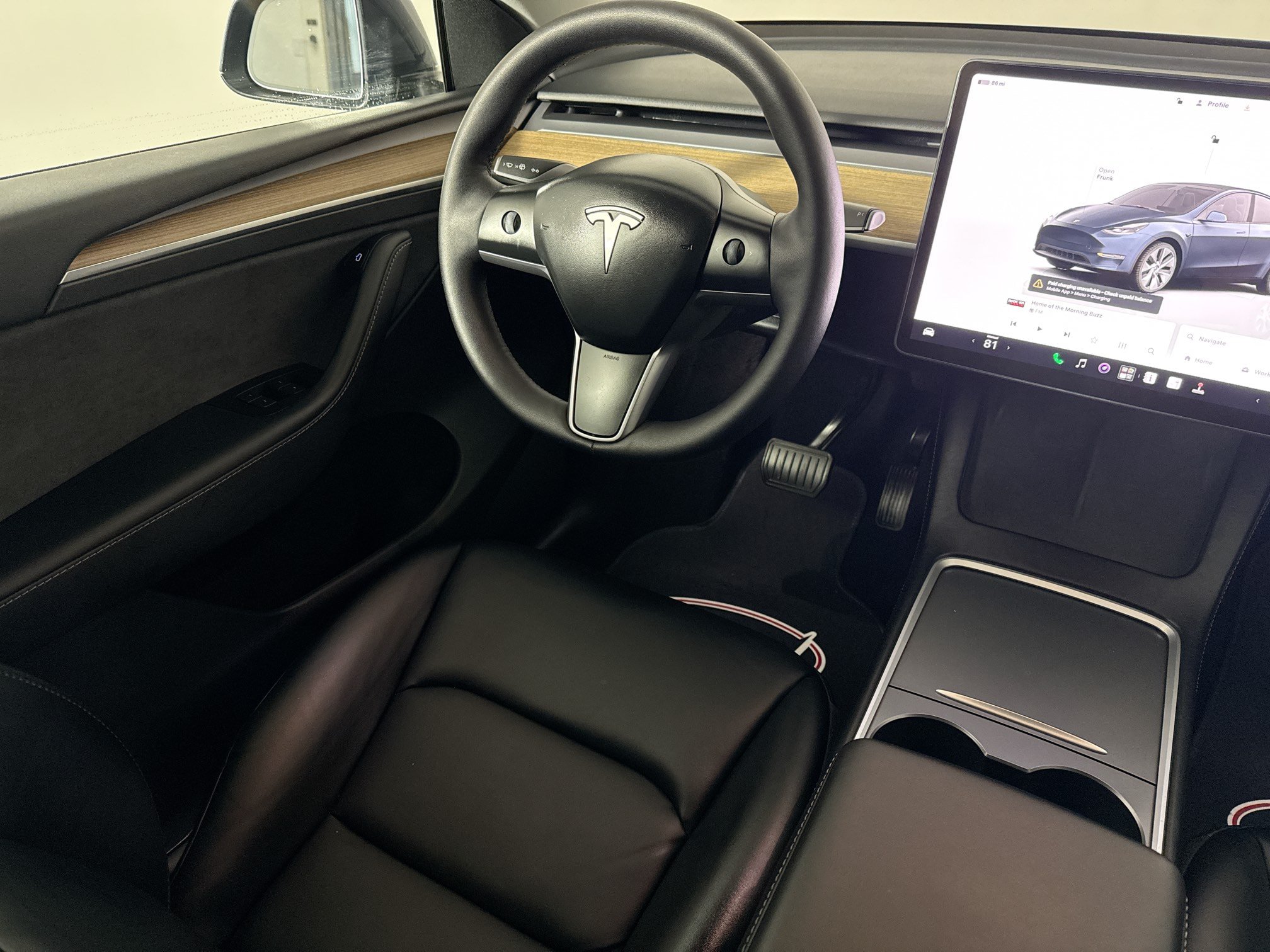 Used 2024 Tesla Model Y Long Range AWD/4WD image 30