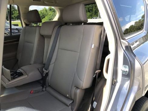 Used 2019 Lexus GX 460 Premium AWD/4WD image 15