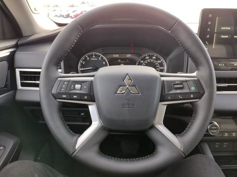 New 2026 Mitsubishi Outlander Trail Edition image 8