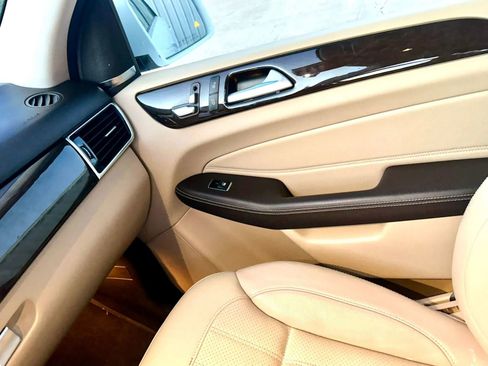 Used 2018 Mercedes-Benz GLE 350 image 36