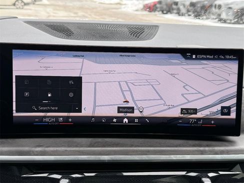 Used 2024 BMW X7 xDrive40i w/ Executive Package image 21