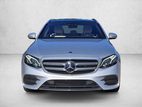Certified 2019 Mercedes-Benz E 450 4MATIC Wagon image 2