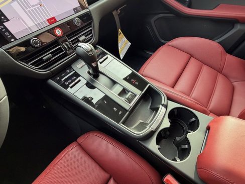 New 2026 Porsche Macan S image 15