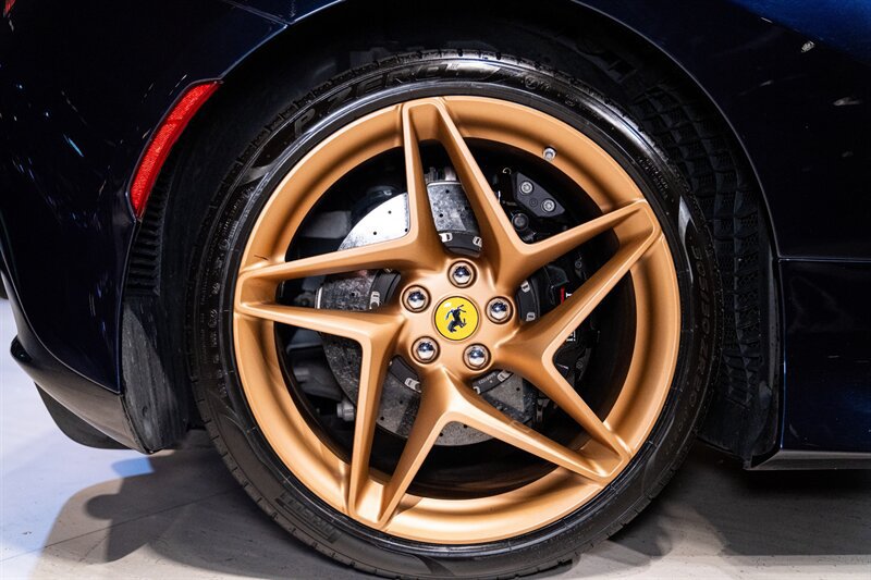 Used 2022 Ferrari F8 Tributo RWD image 12