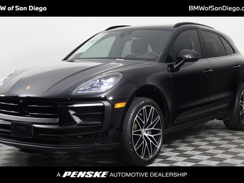 Used 2023 Porsche Macan AWD/4WD image 1