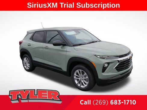 New 2026 Chevrolet TrailBlazer LS w/ LS Convenience Package AWD/4WD image 1