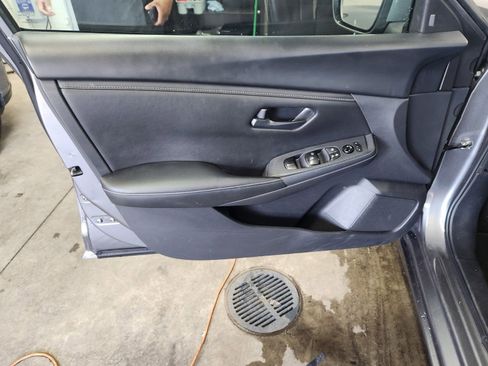 Used 2024 Nissan Sentra S FWD image 16