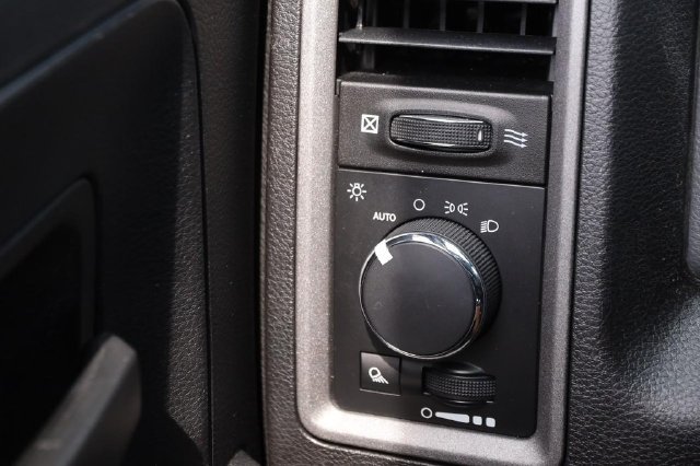 Used 2016 RAM 2500 Tradesman w/ Chrome Appearance Group AWD/4WD image 19