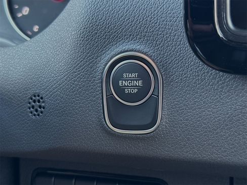 New 2025 Mercedes-Benz Sprinter 2500 image 24