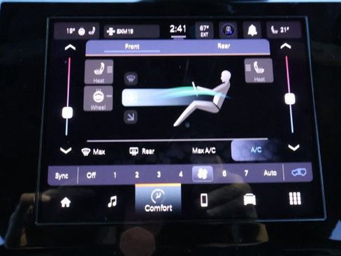 Used 2023 Jeep Grand Cherokee L Laredo image 15