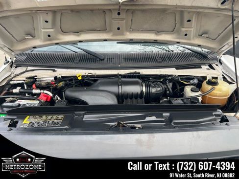 Used 2014 Ford E-350 and Econoline 350 Super Duty w/ Power Group RWD image 32