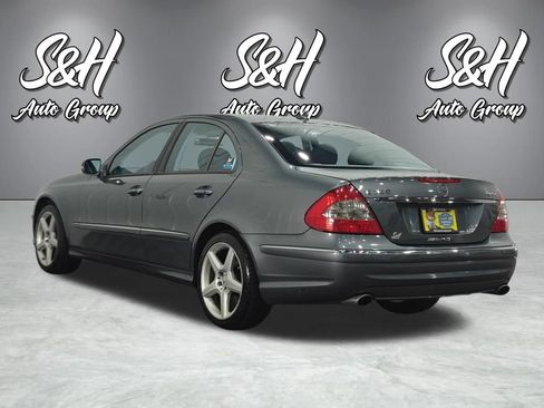 Used 2009 Mercedes-Benz E 350 4MATIC Sedan image 13