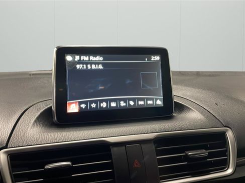 Used 2016 MAZDA MAZDA3 i Sport FWD image 16
