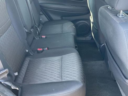 Used 2017 Nissan Rogue S image 11