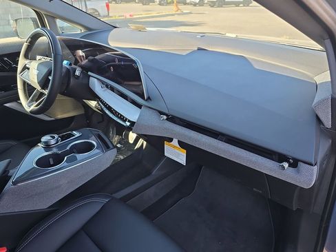 New 2026 Cadillac Optiq Luxury 1 RWD image 41