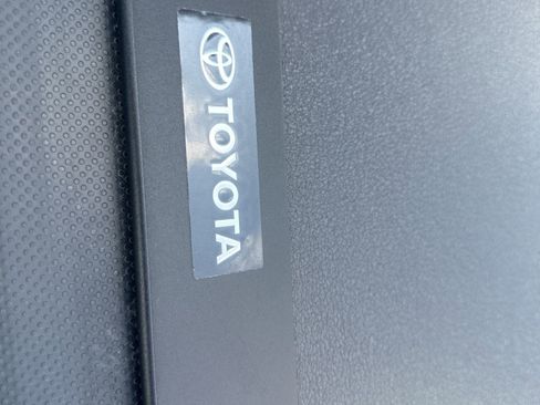 Used 2025 Toyota Tundra Limited AWD/4WD image 25