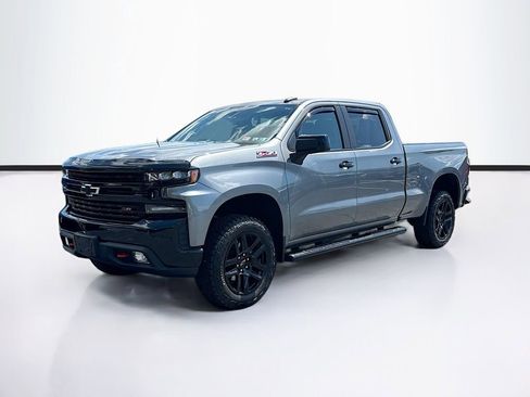 Used 2021 Chevrolet Silverado 1500 LT Trail Boss w/ LPO, Dark Essentials Package AWD/4WD image 3