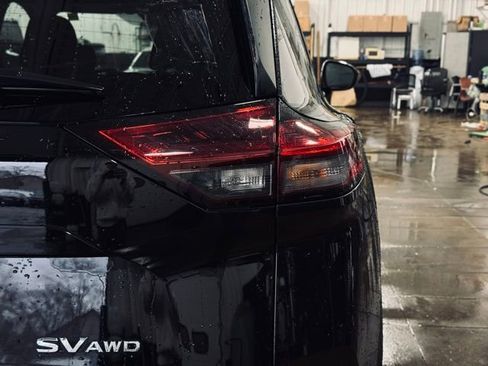 Used 2022 Nissan Rogue SV image 8