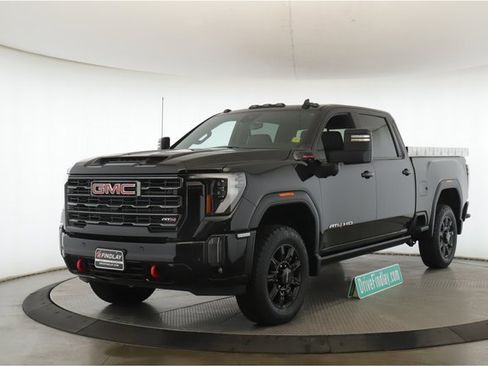 Used 2024 GMC Sierra 2500 AT4 w/ AT4 Premium Plus Package image 10