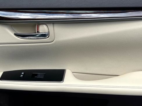 Used 2018 Lexus ES 350 ES 350 Sedan 4D image 25