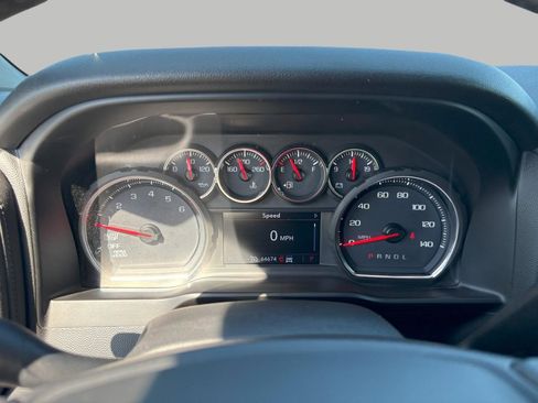 Used 2019 Chevrolet Silverado 1500 RST image 17