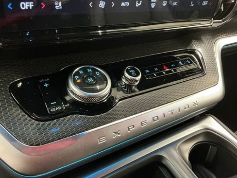 New 2026 Ford Expedition Max Platinum w/ Stealth Appearance Package image 23