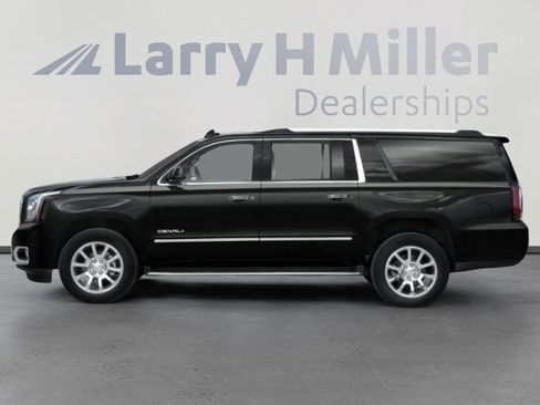 Used 2019 GMC Yukon XL Denali w/ Denali Ultimate Package image 6