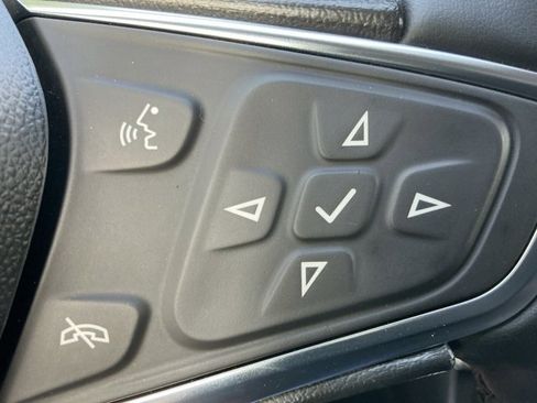 Used 2024 Chevrolet Equinox LT image 9