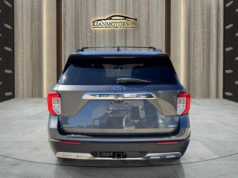 Used 2020 Ford Explorer XLT w/ Equipment Group 202A image 6