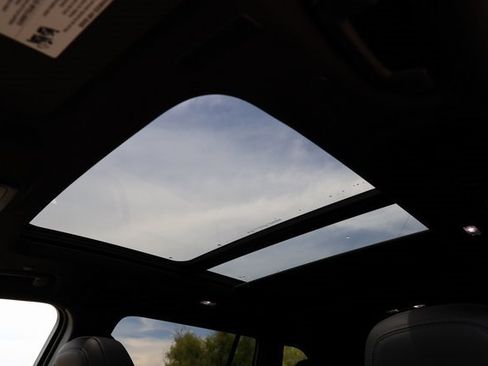 New 2026 Buick Enclave Avenir w/ Super Cruise Package image 11