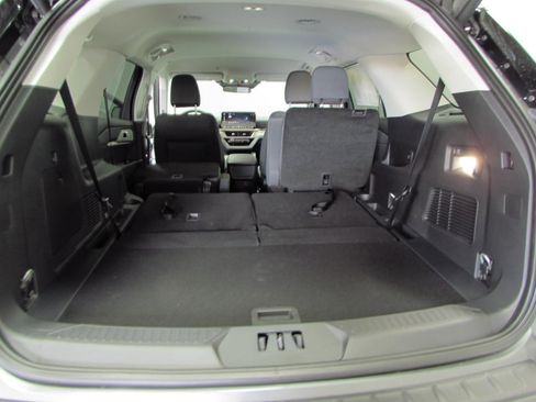 New 2026 Ford Explorer Active image 32