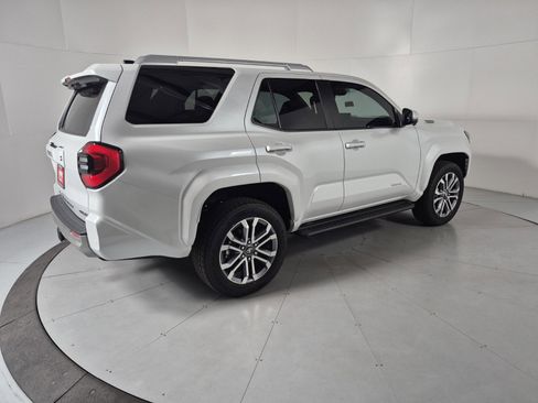 New 2025 Toyota 4Runner 4WD image 4