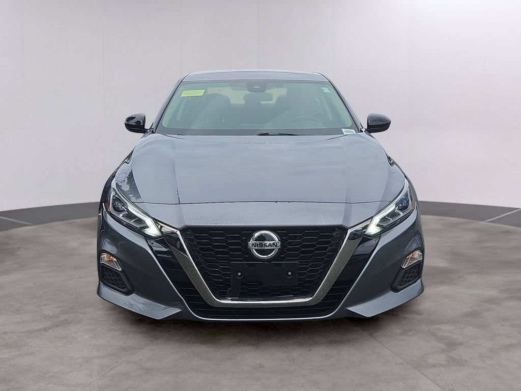 Used 2021 Nissan Altima 2.5 SR FWD image 2