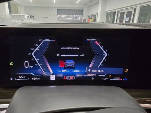 Used 2025 BMW X6 xDrive40i image 22