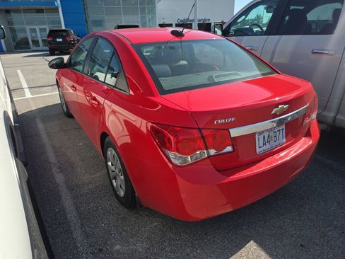 Used 2016 Chevrolet Cruze LS image 3
