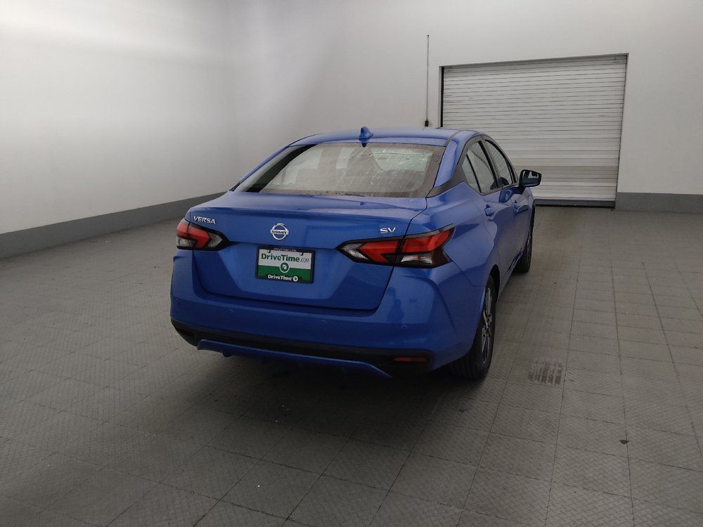Used 2021 Nissan Versa SV FWD image 7