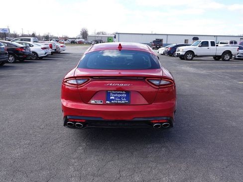 Used 2018 Kia Stinger GT2 image 4