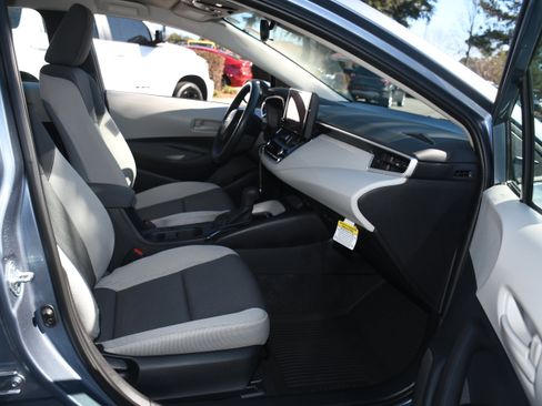 Certified 2025 Toyota Corolla LE image 19