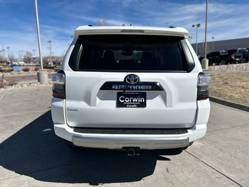 Used 2024 Toyota 4Runner TRD Off-Road Premium image 7