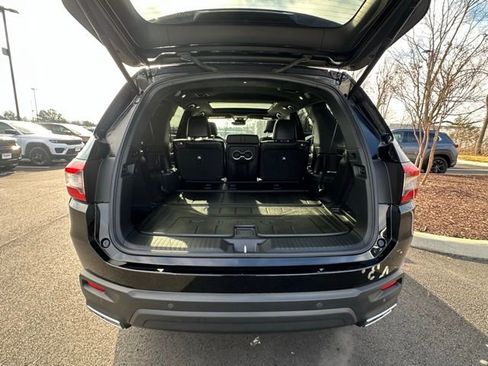 Used 2025 Honda Pilot Black Edition image 14