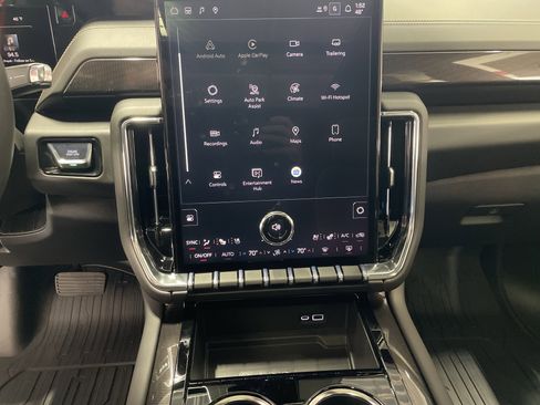 New 2026 GMC Yukon XL Elevation w/ Elevation Premium Package image 19