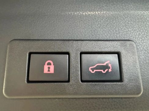 Used 2021 Subaru Ascent Premium w/ Convenience Package AWD/4WD image 28