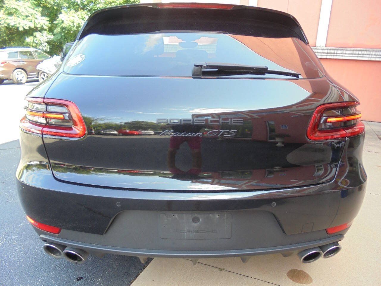 Used 2018 Porsche Macan Sport Edition AWD/4WD image 6