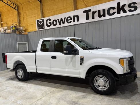 Used 2017 Ford F250 XL w/ Power Equipment Group image 3